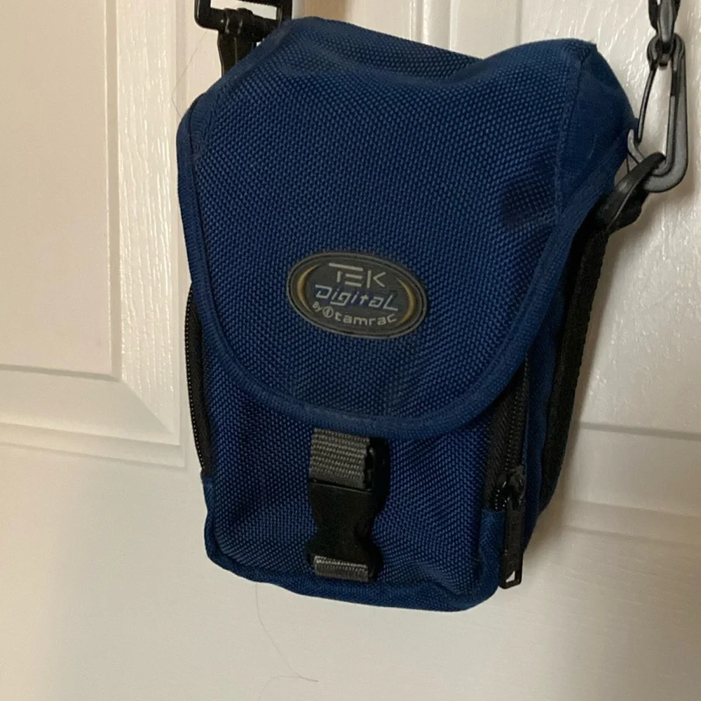Tek Digital small camera bag